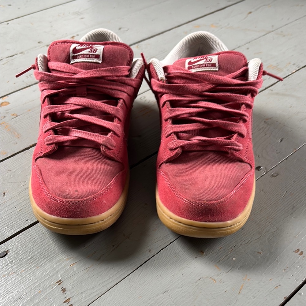 Nike SB Burgundy Sneakers